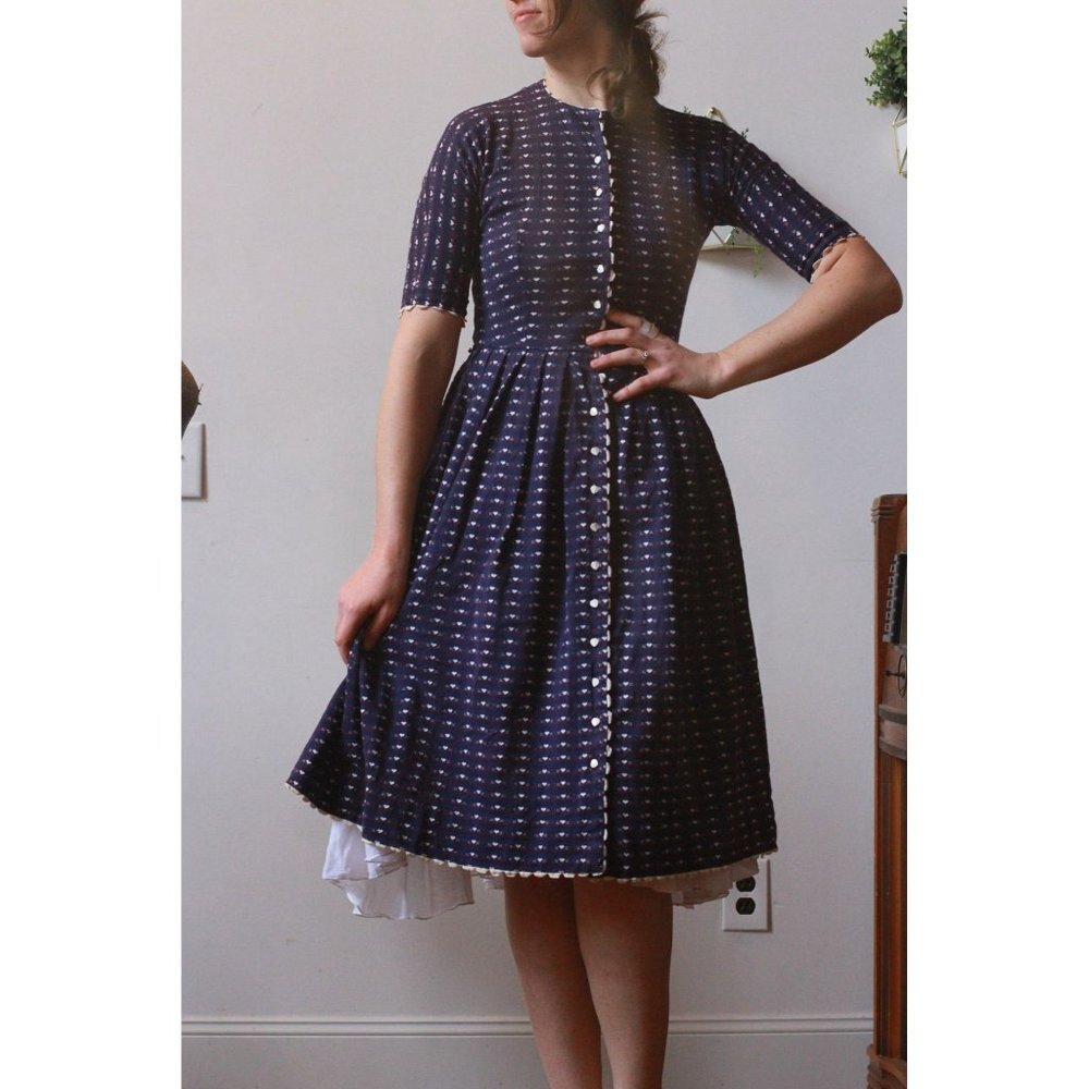 Vintage 1940’s Dress White Heart Swiss Sz Small Swiss-ette by Serbin